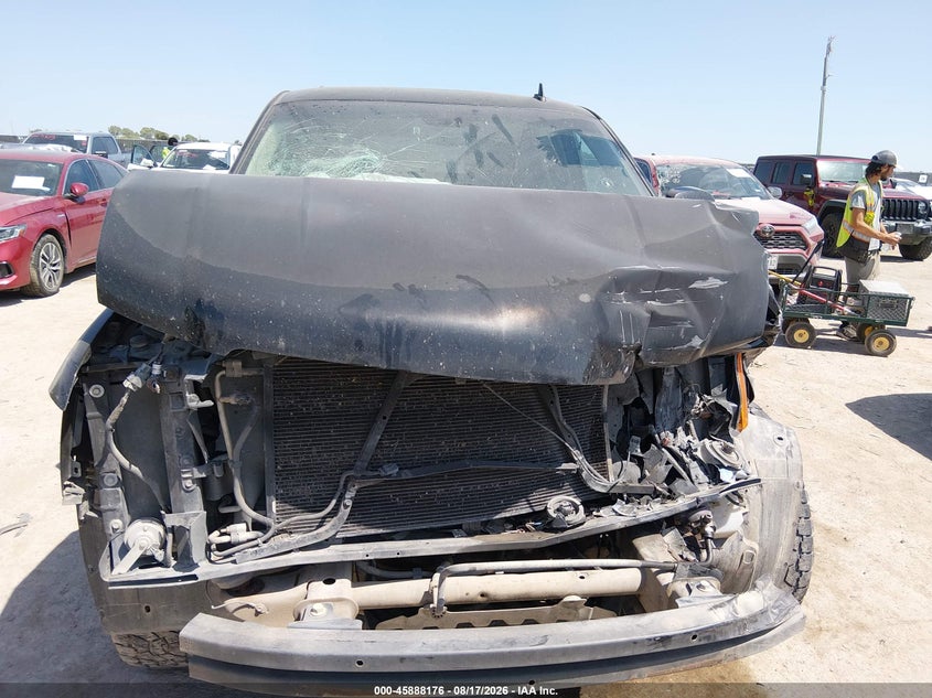 2013 CHEVROLET TAHOE HYBRID auction photo 6
