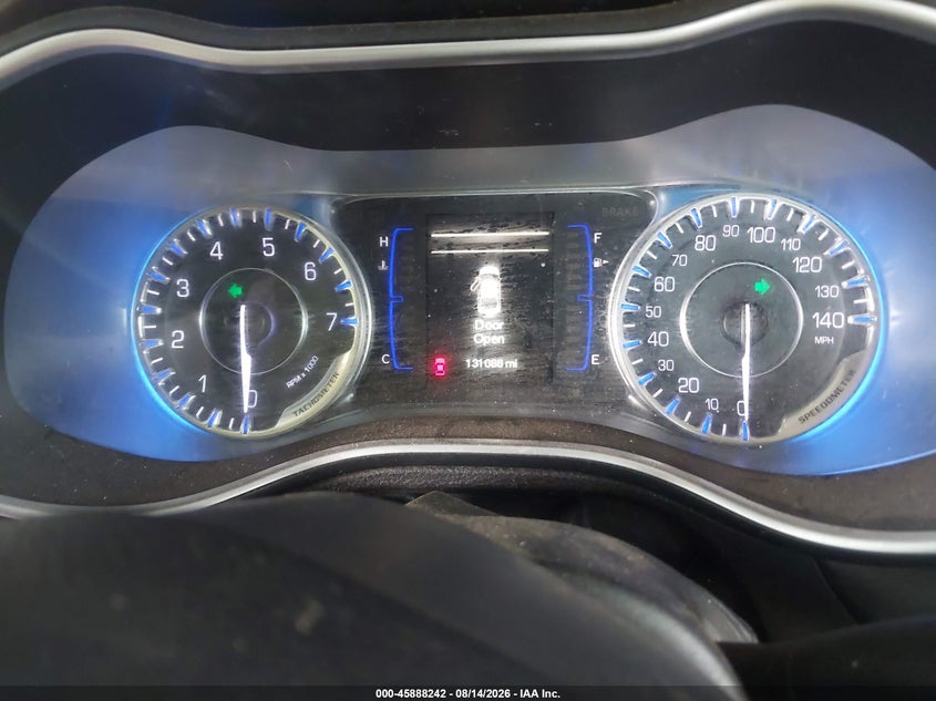 2015 CHRYSLER 200 auction photo 7