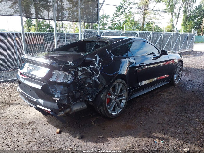 FORD MUSTANG - zdjęcie 4