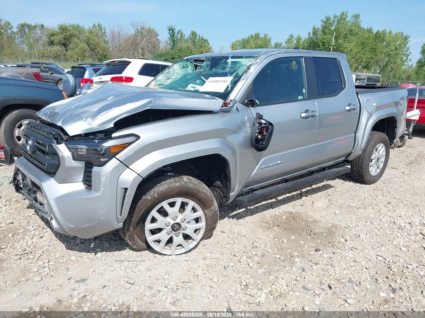 2026 Toyota Tacoma, Rollover, IAAI, VIN 3TMLB5JN4TM279825 — photo 2
