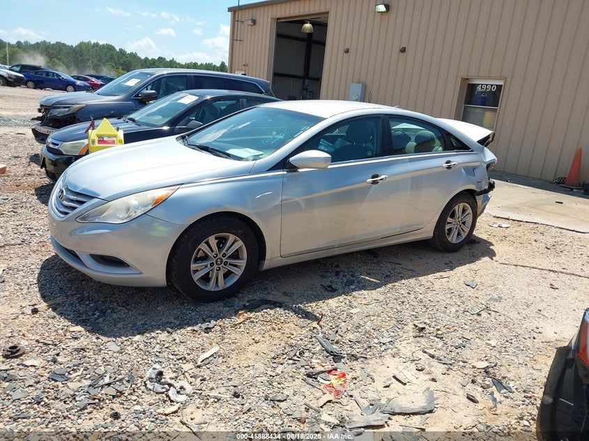 2013 Hyundai Sonata, Rear, IAAI, VIN 5NPEB4AC5DH804142 — photo 2