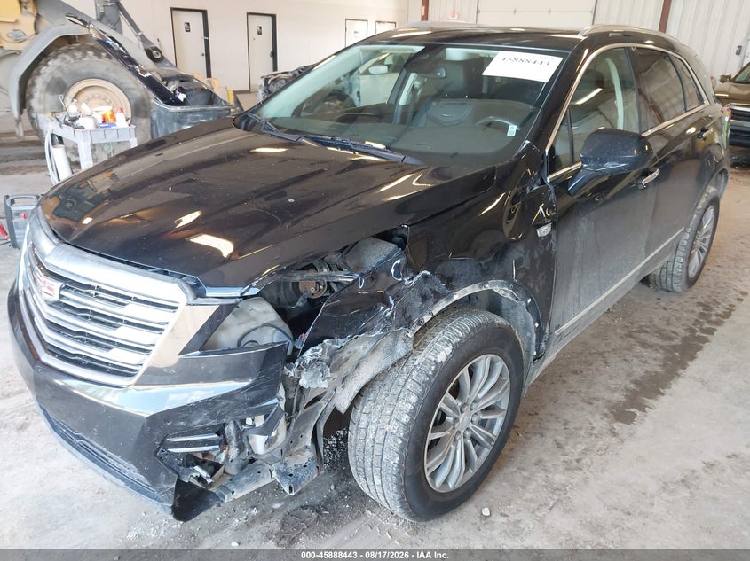 2017 CADILLAC XT5 auction photo 2