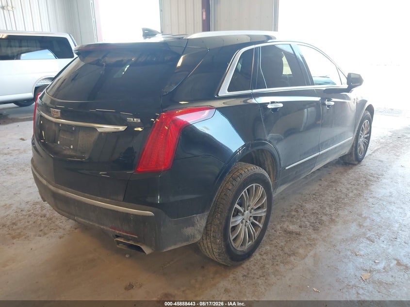 2017 CADILLAC XT5 auction photo 4