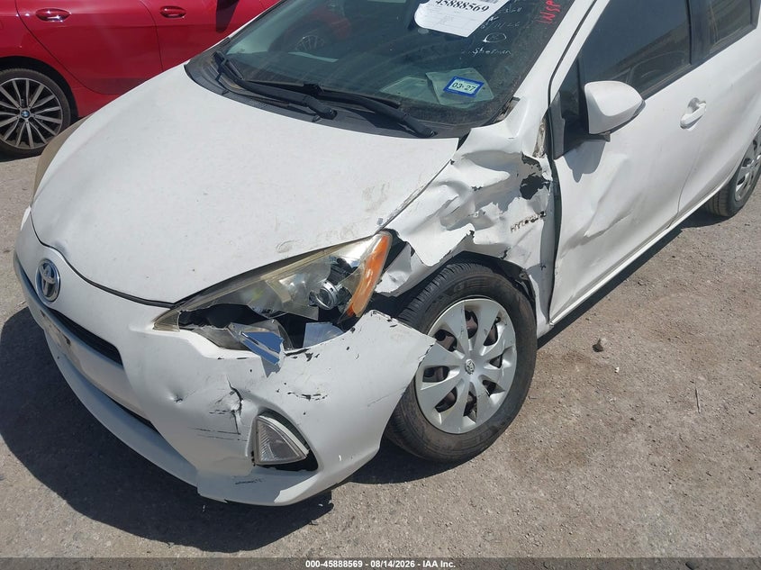 2012 TOYOTA PRIUS C auction photo 6