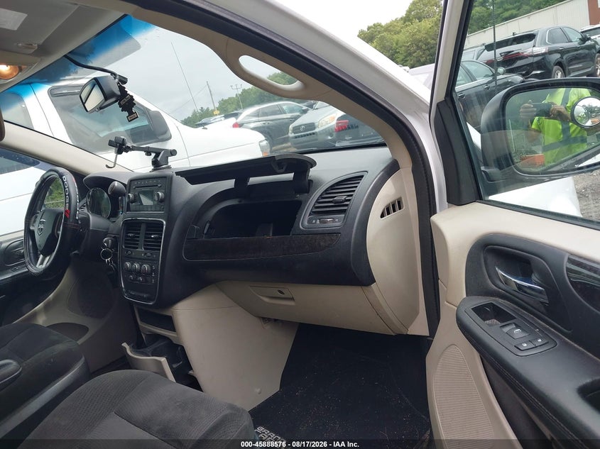 2015 DODGE GRAND CARAVAN auction photo 5