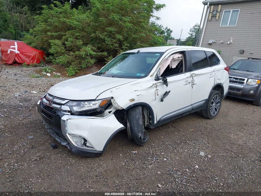 2016 MITSUBISHI OUTLANDER auction photo 2