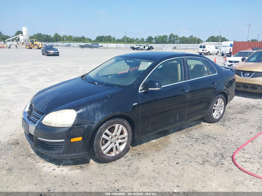 2007 Volkswagen Jetta, Normal Wear & Tear, IAAI, VIN 3VWEF71K47M188040 — photo 2