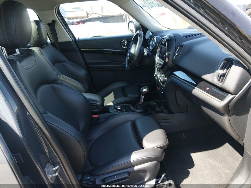 MINI COUNTRYMAN 2019 VIN WMZYT3C5XK3E96349