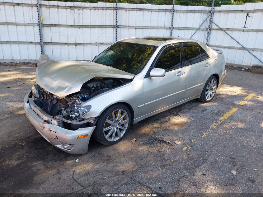 2002 LEXUS IS 300 auction photo 2