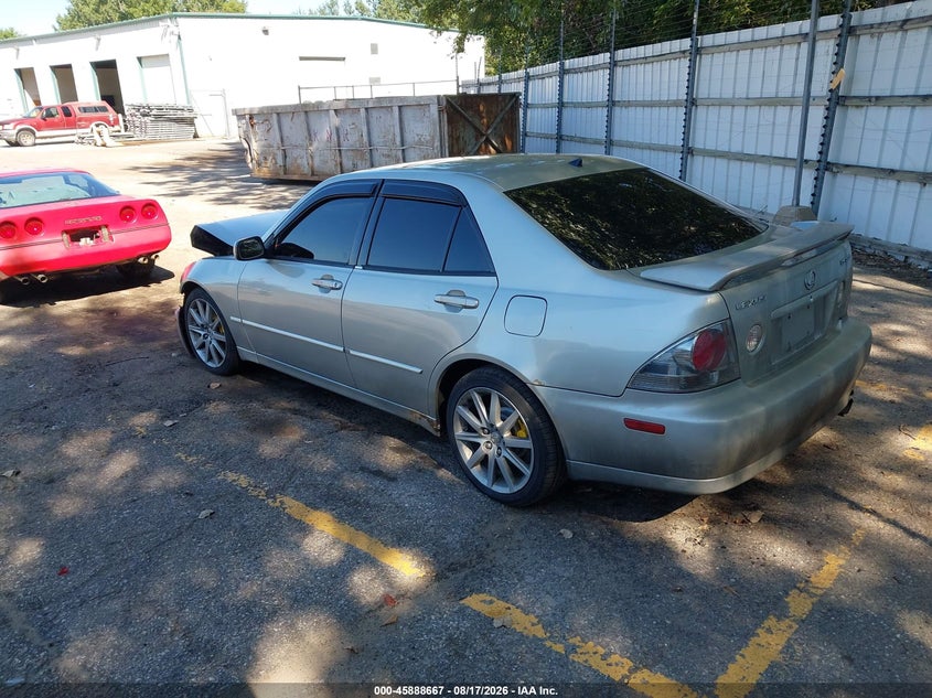 2002 LEXUS IS 300 auction photo 3