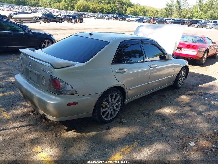 2002 LEXUS IS 300 auction photo 4