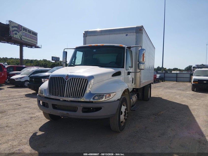 2016 INTERNATIONAL 4000 auction photo 2