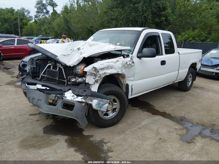 2004 Chevrolet Silverado, Удар спереду, IAAI, VIN 2GCEK19T041218419 — фото 2