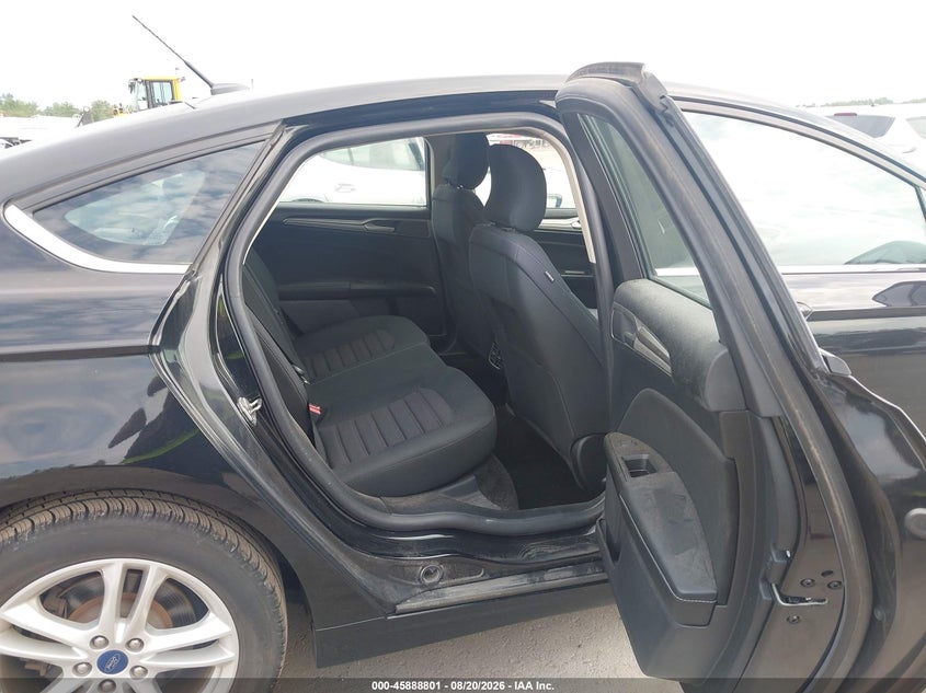 2018 FORD FUSION auction photo 8