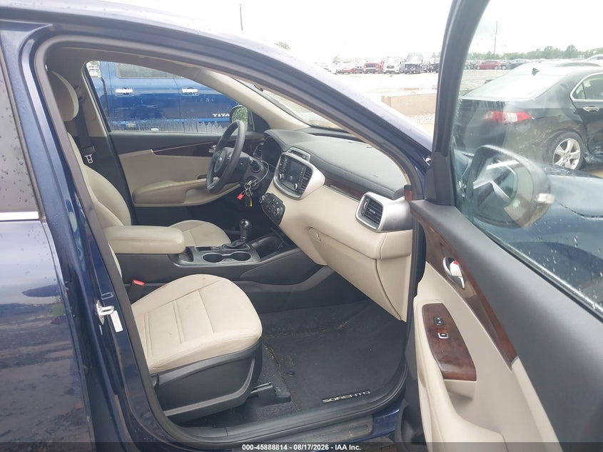 2018 KIA SORENTO auction photo 5