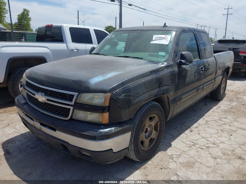 2006 Chevrolet Silverado, Repossession, IAAI, VIN 1GCEC19T66Z113603 — photo 2