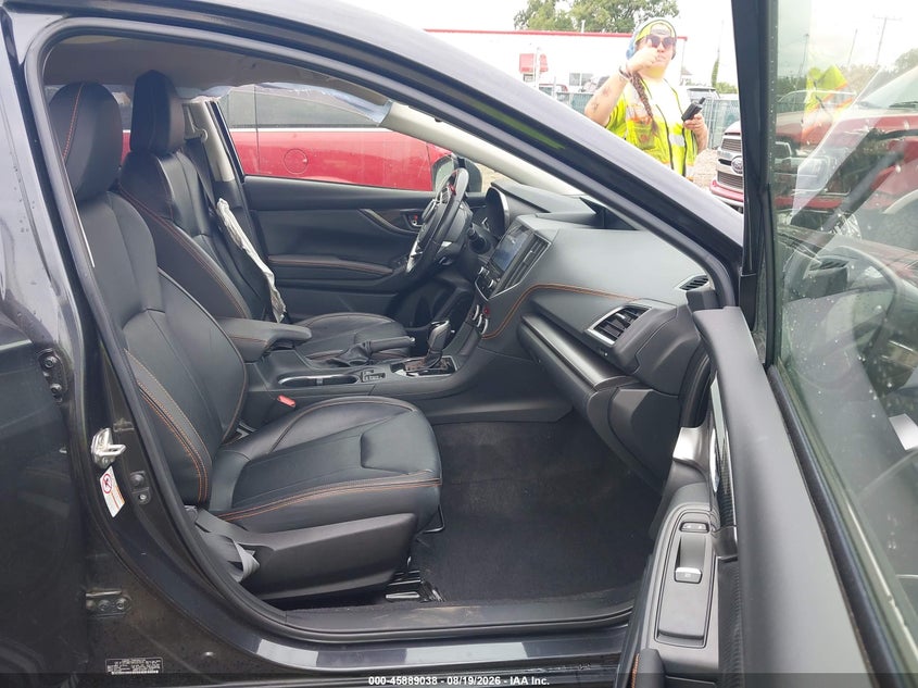 2019 SUBARU CROSSTREK auction photo 5