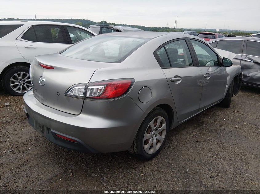 MAZDA MAZDA3 2011 VIN JM1BL1UF7B1445367