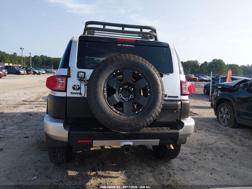TOYOTA FJ CRUISER 2007 VIN JTEZU11F770002421