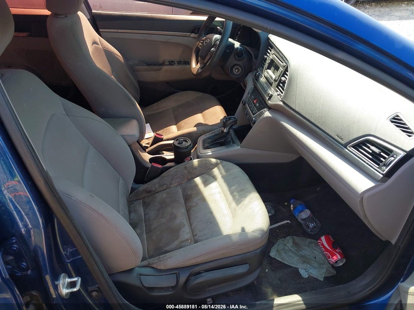 2017 HYUNDAI ELANTRA auction photo 5