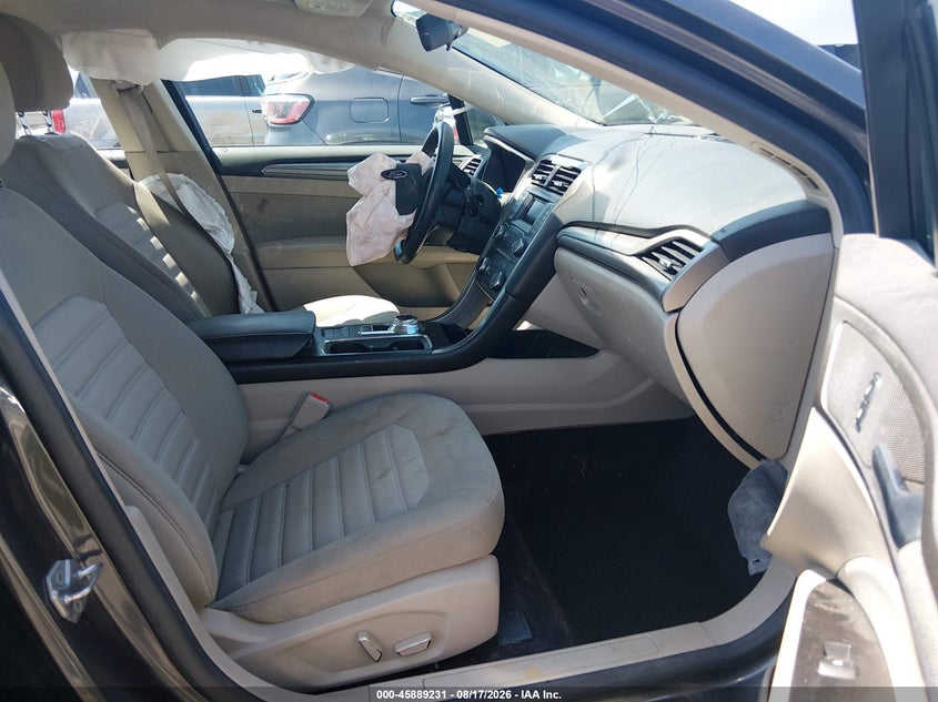 2017 FORD FUSION auction photo 5