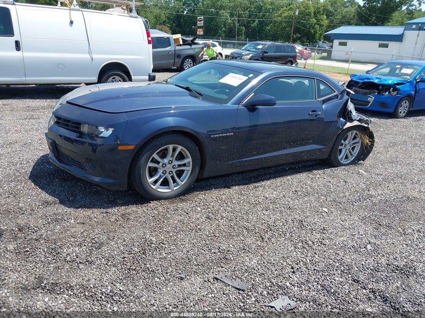 2015 Chevrolet Camaro, Rear, IAAI, VIN 2G1FB1E38F9207398 — photo 2