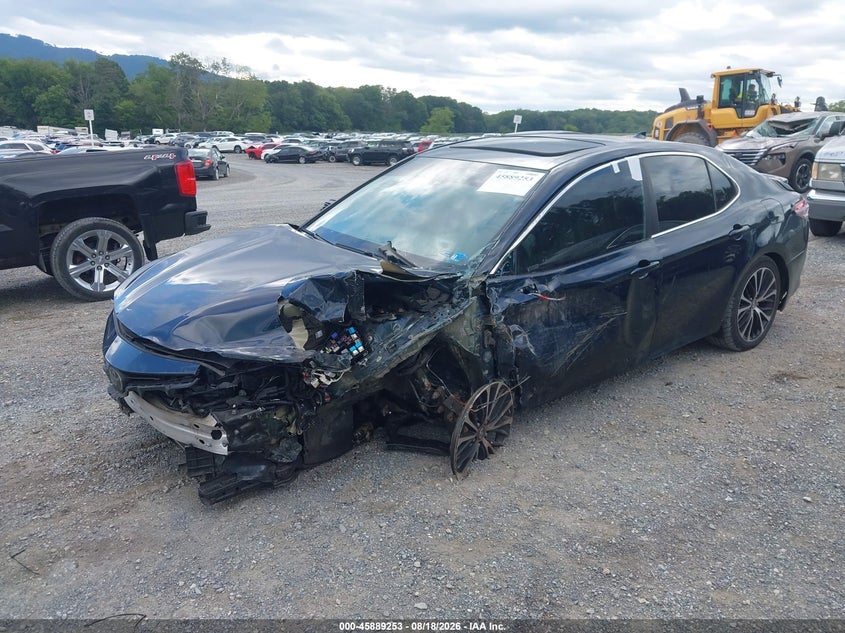 2020 TOYOTA CAMRY auction photo 2