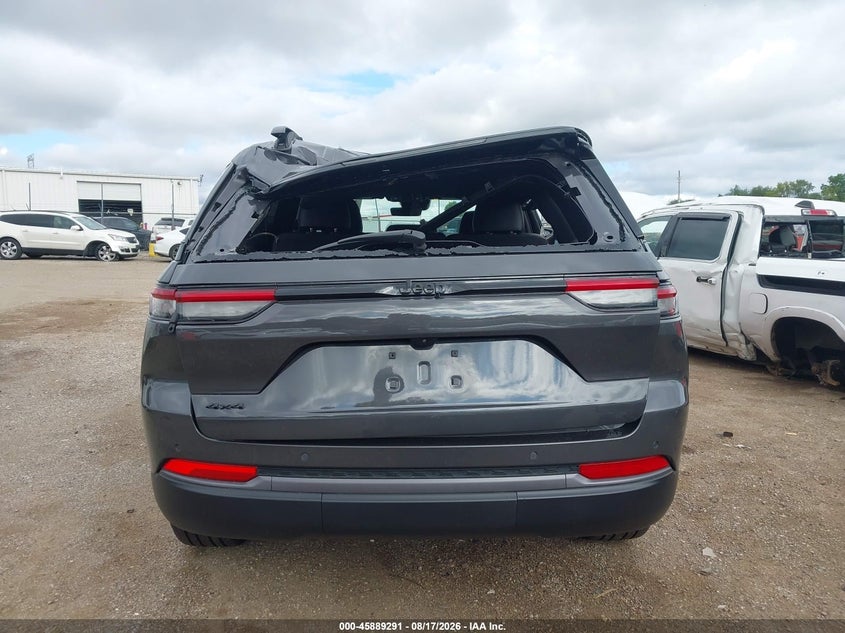 JEEP GRAND CHEROKEE - zdjęcie 16