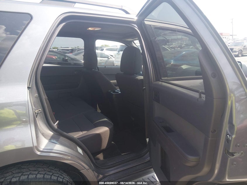 2011 FORD ESCAPE auction photo 8