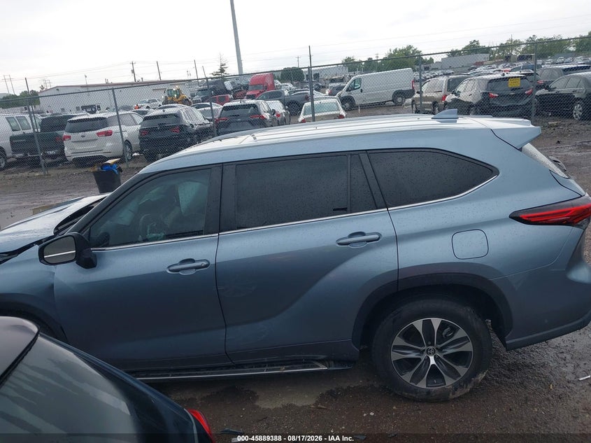 TOYOTA HIGHLANDER - zdjęcie 14