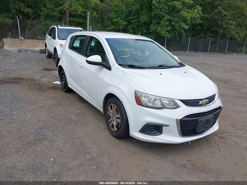 2017 CHEVROLET SONIC auction photo 1
