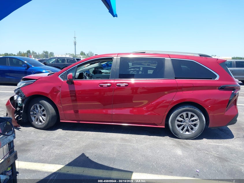 TOYOTA SIENNA - zdjęcie 14