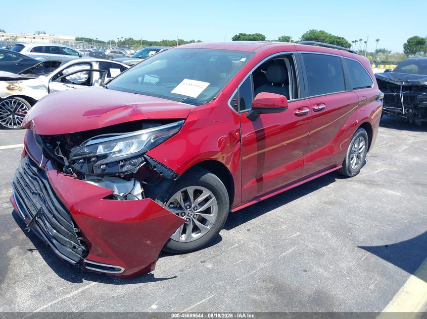 TOYOTA SIENNA - zdjęcie 2