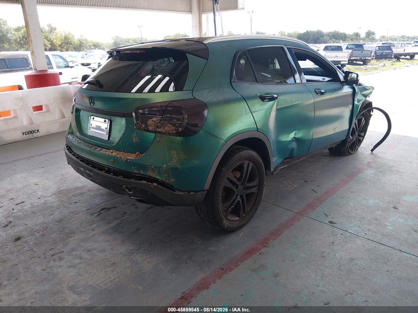 2016 MERCEDES-BENZ GLA 250 auction photo 4