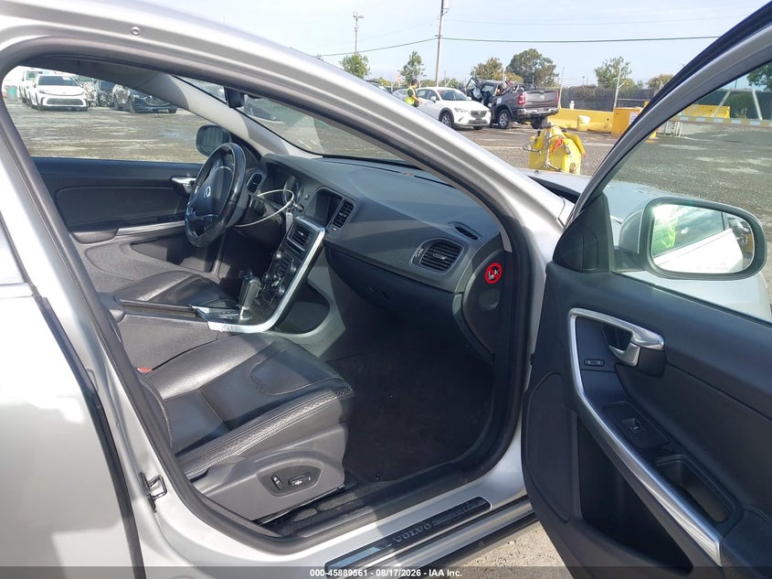 2012 VOLVO S60 auction photo 5