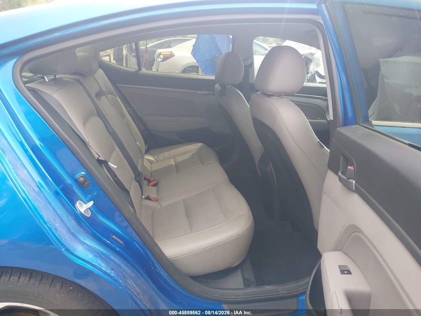2017 HYUNDAI ELANTRA auction photo 8
