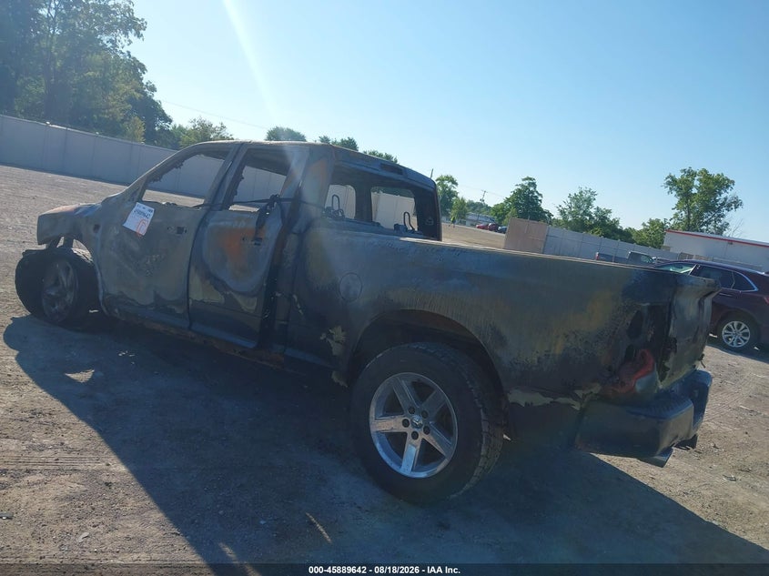 2016 RAM 1500 auction photo 3