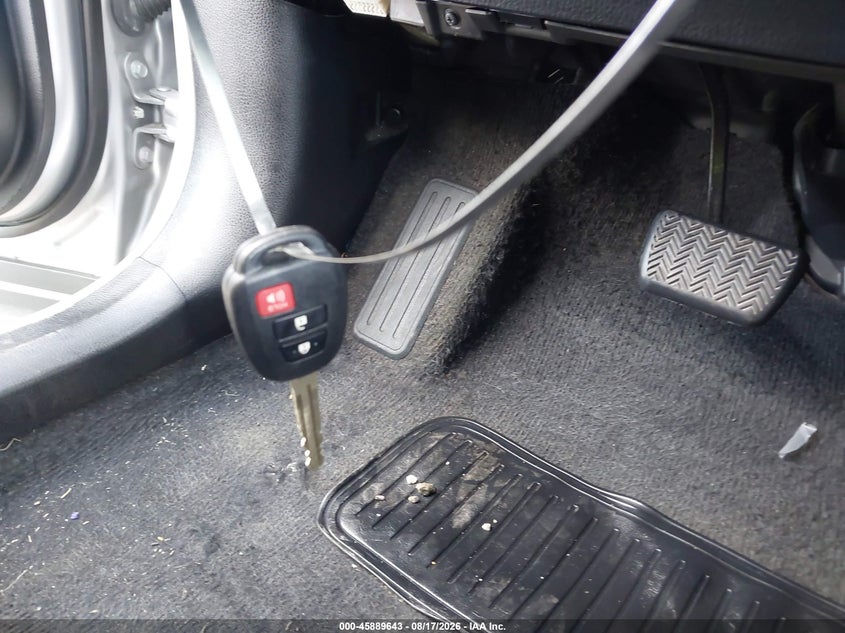 TOYOTA RAV4 - zdjęcie 11