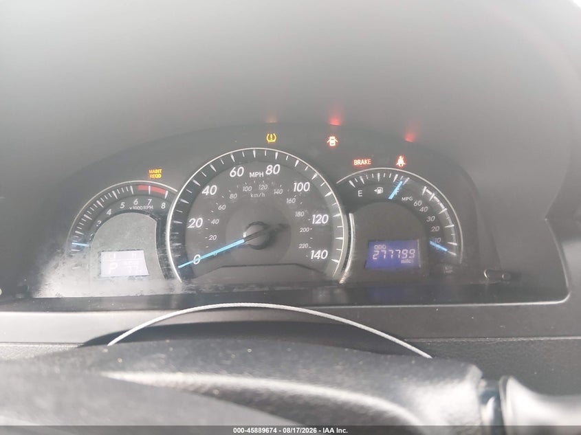 2012 TOYOTA CAMRY auction photo 7
