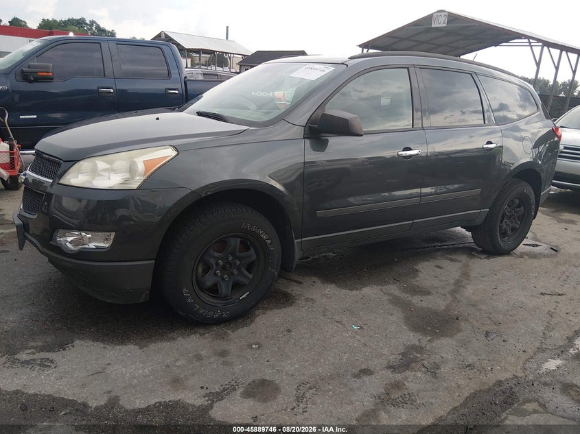 2011 Chevrolet Traverse, Front End, IAAI, VIN 1GNKREEDXBJ135885 — photo 2