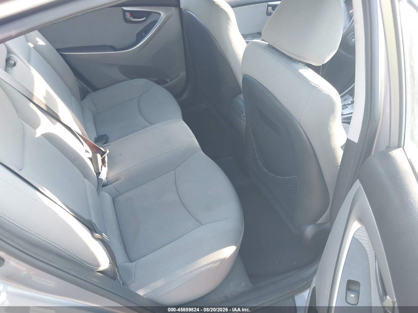 2013 HYUNDAI ELANTRA auction photo 8