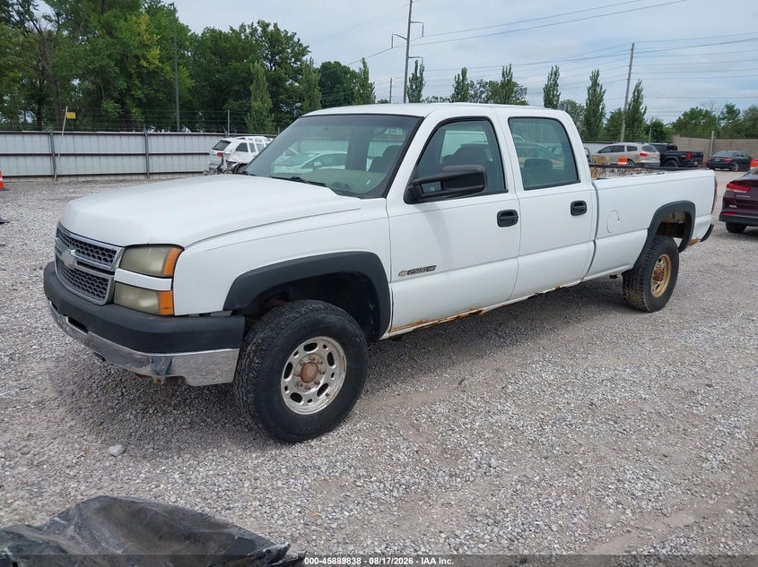 2006 Chevrolet Silverado, Звичайний знос, IAAI, VIN 1GCHK23U06F262761 — фото 2