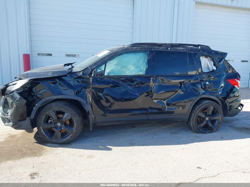 Photo 13 - HONDA PASSPORT