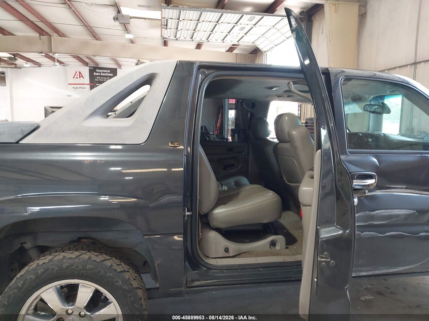 2006 CHEVROLET AVALANCHE 1500 auction photo 8