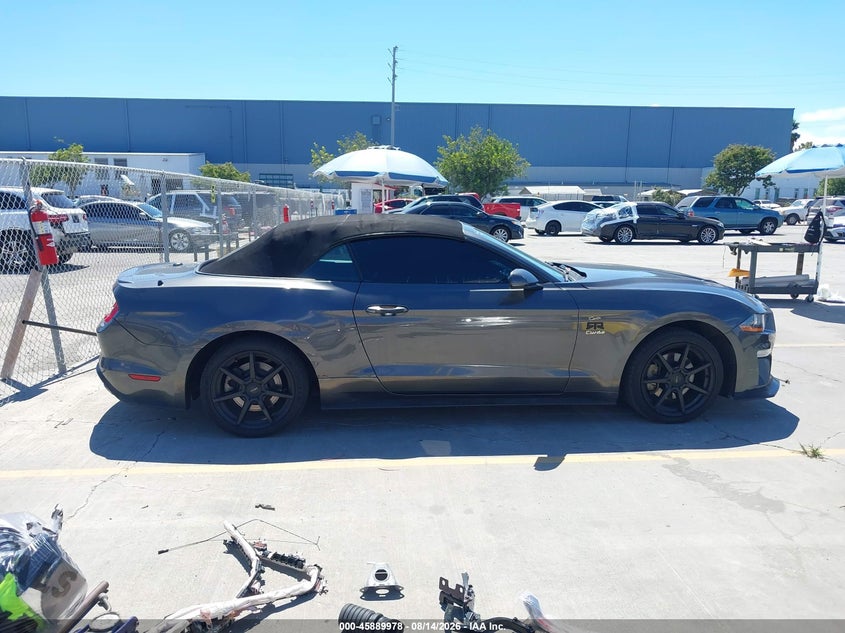 FORD MUSTANG - zdjęcie 14