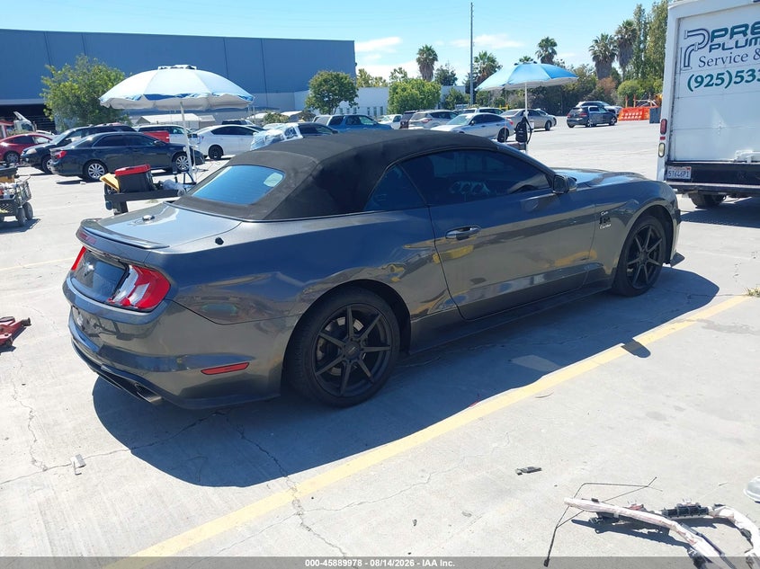 FORD MUSTANG - zdjęcie 4