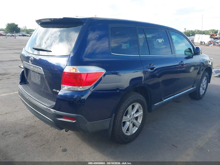 2011 TOYOTA HIGHLANDER auction photo 4