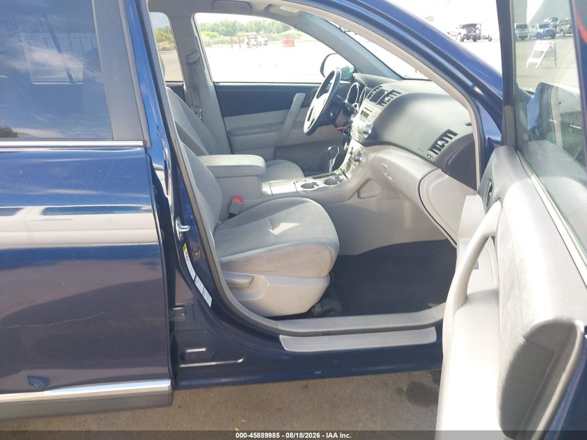 2011 TOYOTA HIGHLANDER auction photo 5