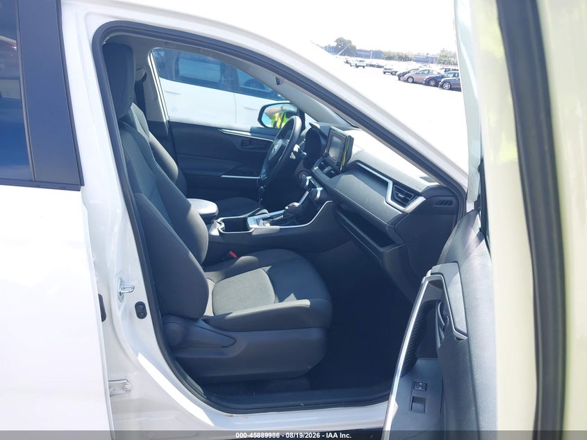 TOYOTA RAV4 - zdjęcie 5