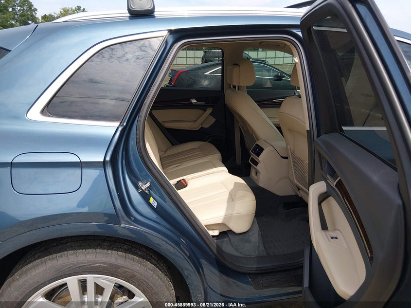 AUDI Q5 2018 VIN WA1CNAFY2J2044440